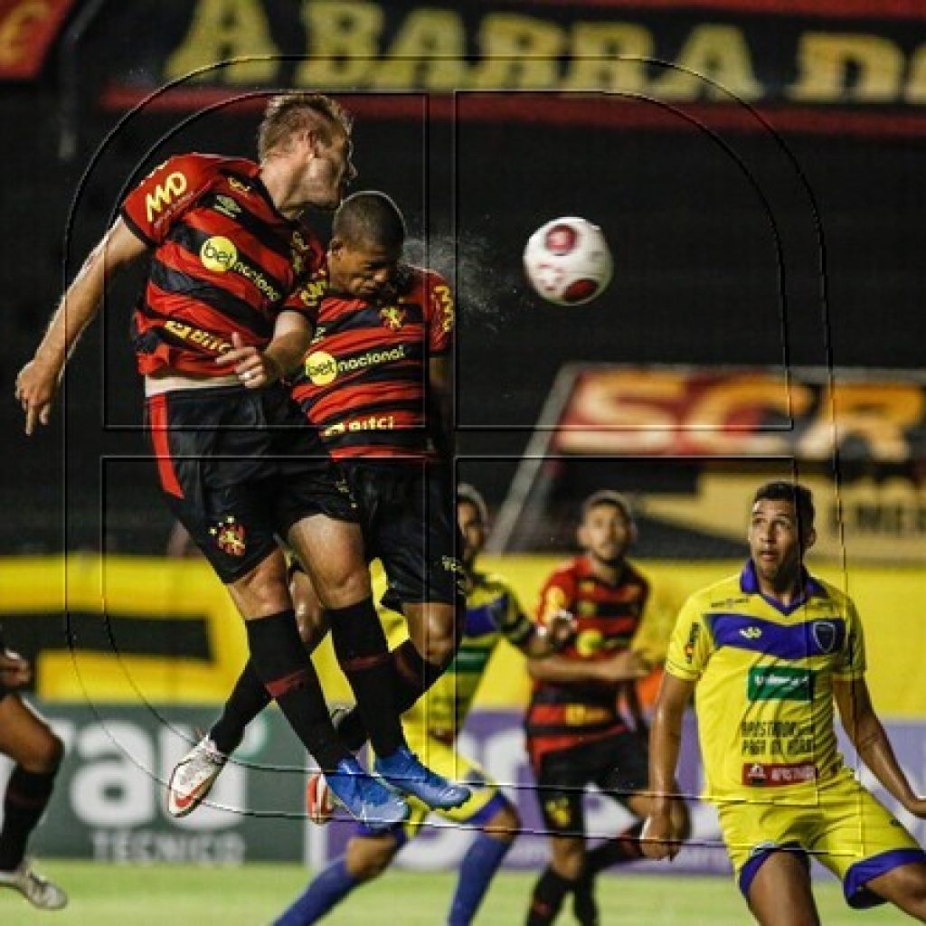 Javier Parraguez se estrena oficialmente con gol anulado en el Sport Recife