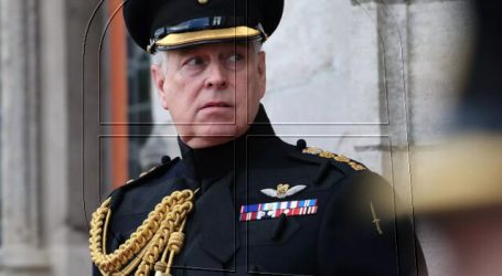 La reina Isabel II podría pagar el acuerdo extrajudicial del príncipe Andrés