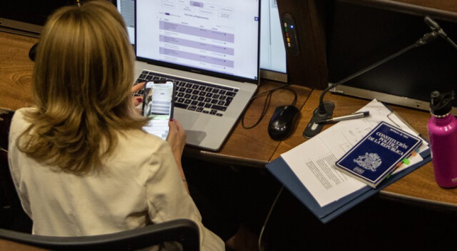 Cubillos se desmarca de “estado de reflexión” de constituyentes de derecha