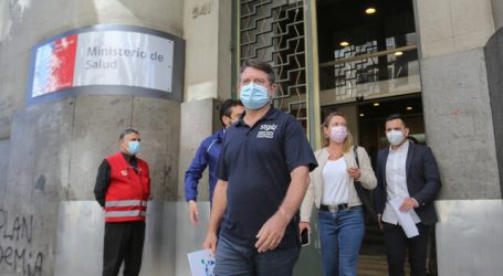 Orrego junto a alcaldes entregan carta al Minsal por Hospital Zona Norte