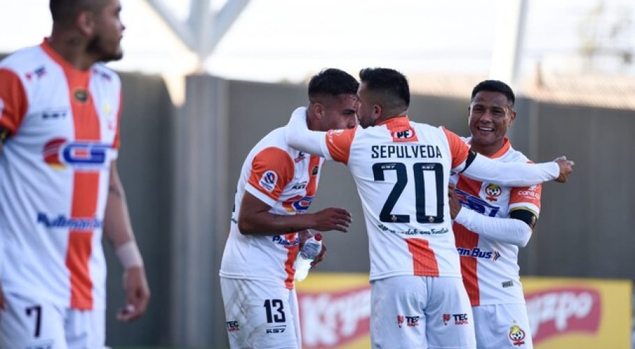 Cobresal venció a domicilio a Unión La Calera y se mete en la parte alta