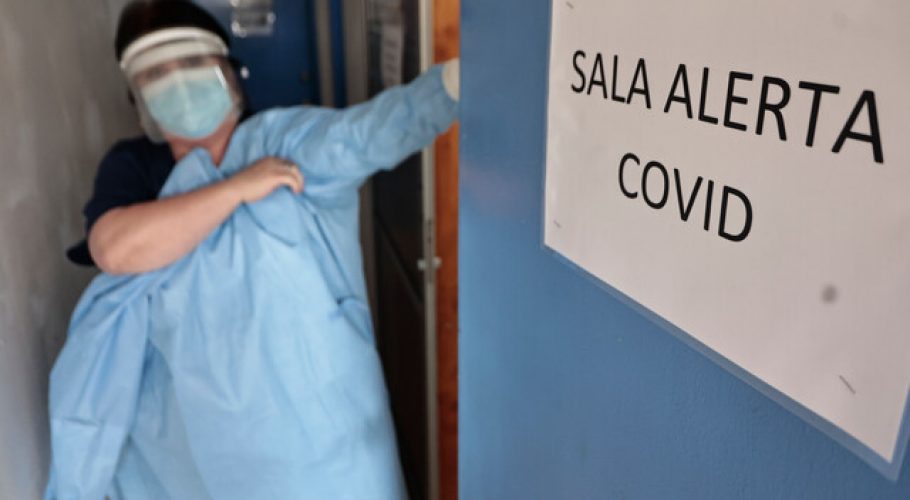 Ministro Figueroa revisa preparativos de los colegios para la vuelta a clases