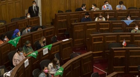 Comisión repone propuestas de pluralismo jurídico e inamovilidad de los jueces