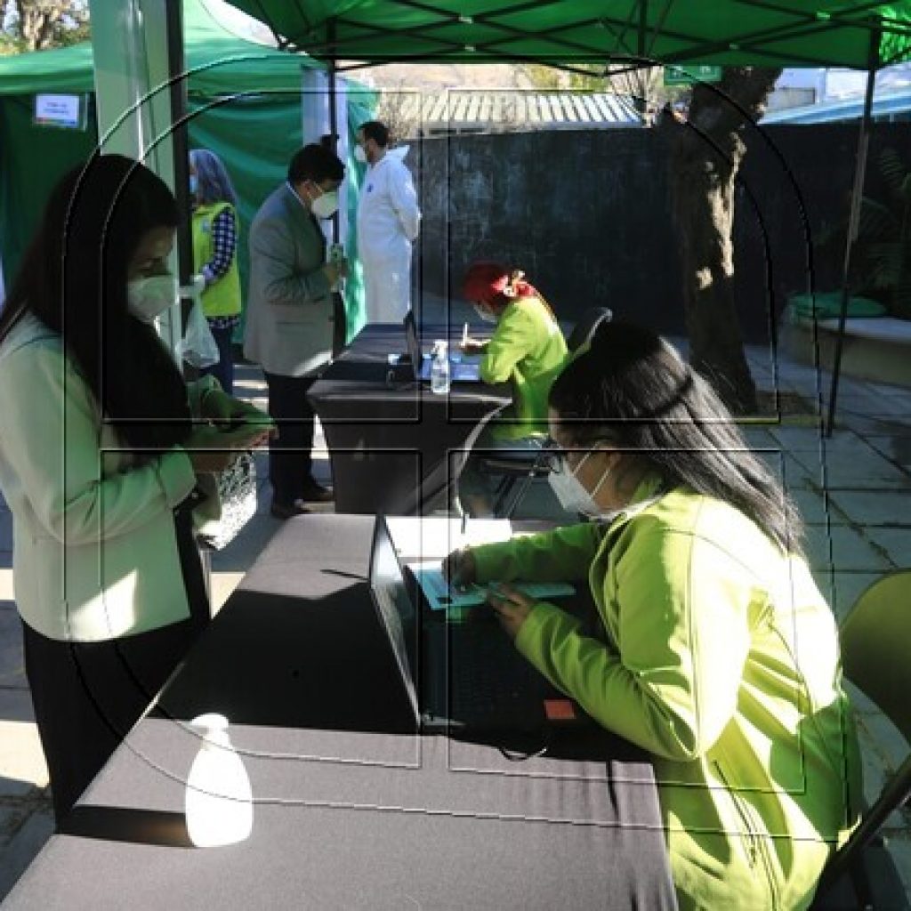 Renca: Municipio testea unos 1.000 profesores y asistentes por retorno a clases