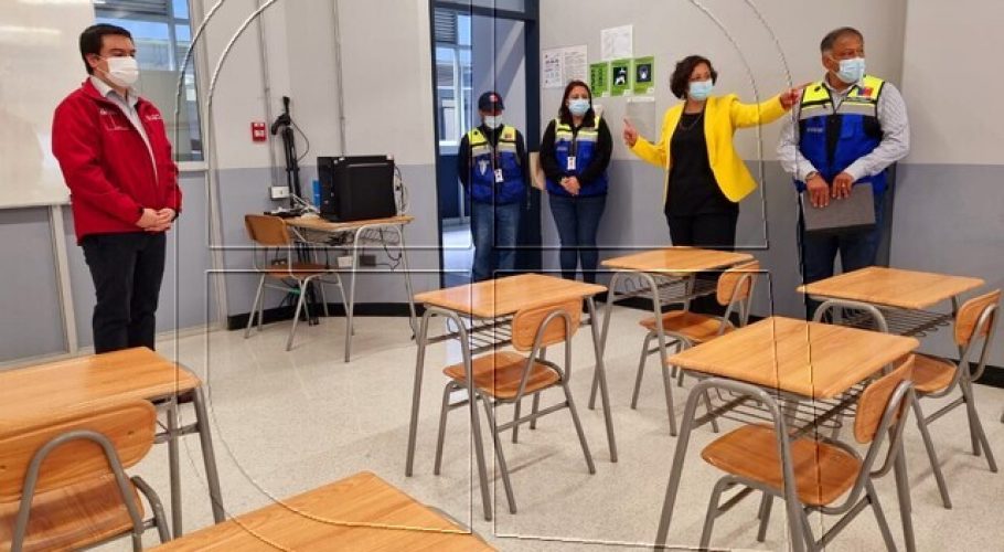 Biobío: Seremi de Educación revisa preparativos en colegios por vuelta a clases