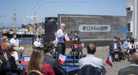 Piñera conmemora aniversario de terremoto y tsunami de 2010 con visita al Biobío