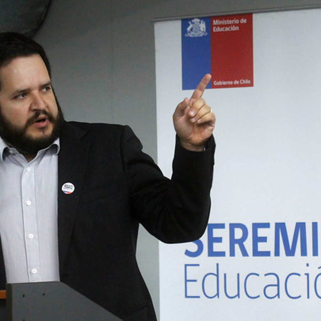 Boric nombra a Felipe Melo como próximo director del Servicio Civil
