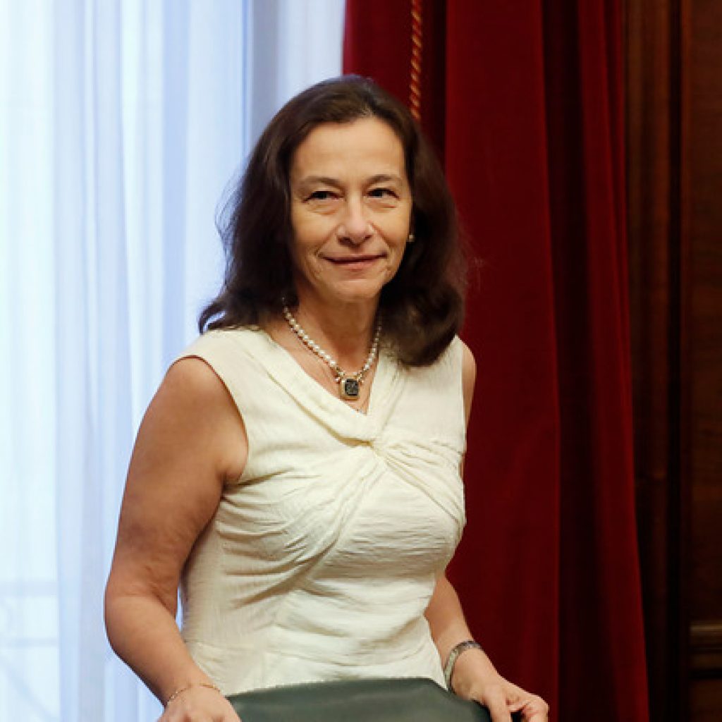 Piñera designó a Rosanna Costa como nueva presidenta del Banco Central