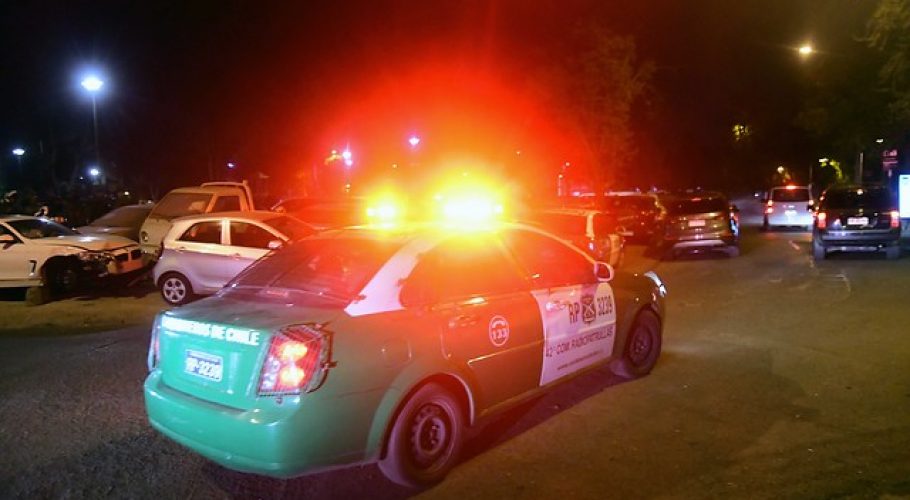 Pareja sufrió violento “portonazo” en la comuna de Las Condes