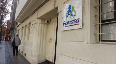 Ordenan a Fonasa adquirir y suministrar fármaco para tratamiento de niña