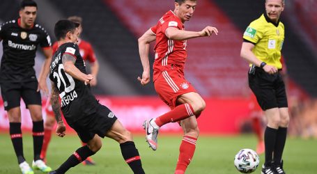 Bayern dice que aún hay tiempo para renovar a Lewandowski, Neuer y Müller