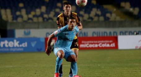 Deportes Copiapó anunció la contratación del delantero Isaac Díaz