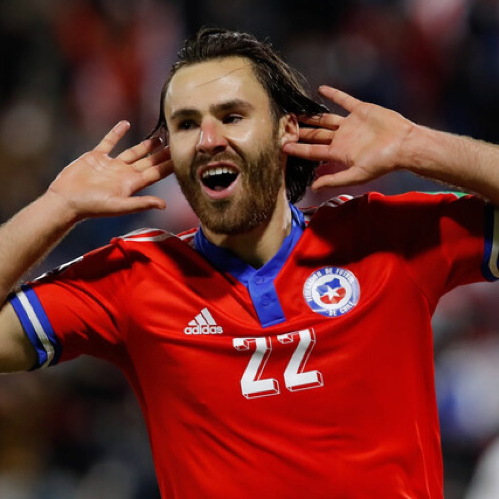 Entrenador del Blackburn: "No queremos pelearnos con Chile por Brereton"