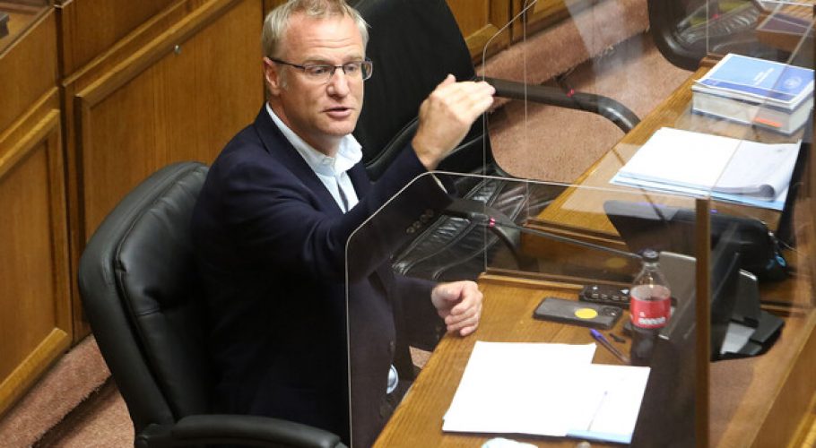 Evópoli pide al Gobierno urgencia a tipificación de las usurpaciones como delito