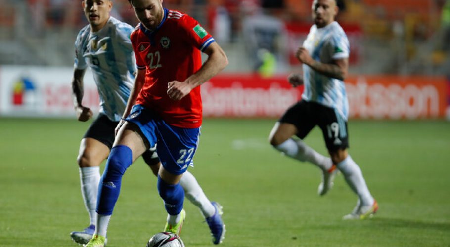 Mowbray reiteró su preocupación por llamado de Ben Brereton a la “Roja”