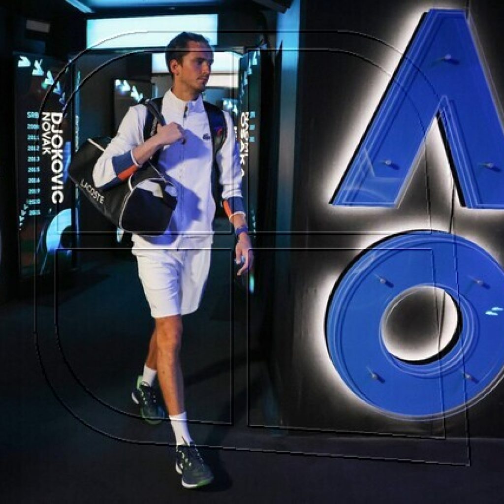 Tenistas rusos y bielorrusos podrán seguir compitiendo en torneos ATP y WTA