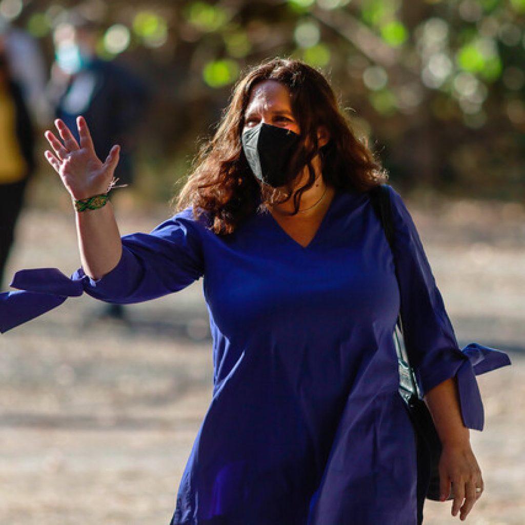 Fernández reaccionó a renuncia de Martínez a la Comandancia en Jefe del Ejército