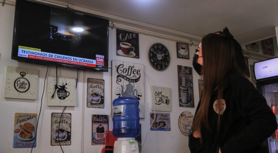 Aumenta un 44,5% el consumo de TV de personas mayores en una década