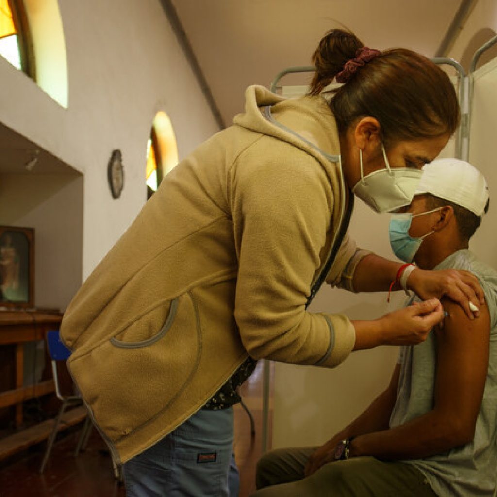 COVID-19: Más de 49,7 millones de dosis han sido administradas en Chile