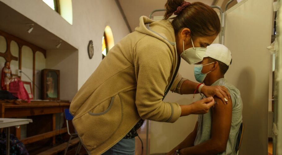 COVID-19: Más de 49,7 millones de dosis han sido administradas en Chile