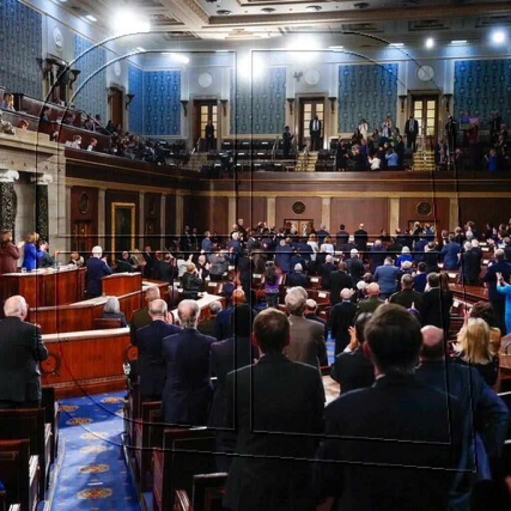 Estados Unidos anuncia que cierra su espacio aéreo a los aviones rusos
