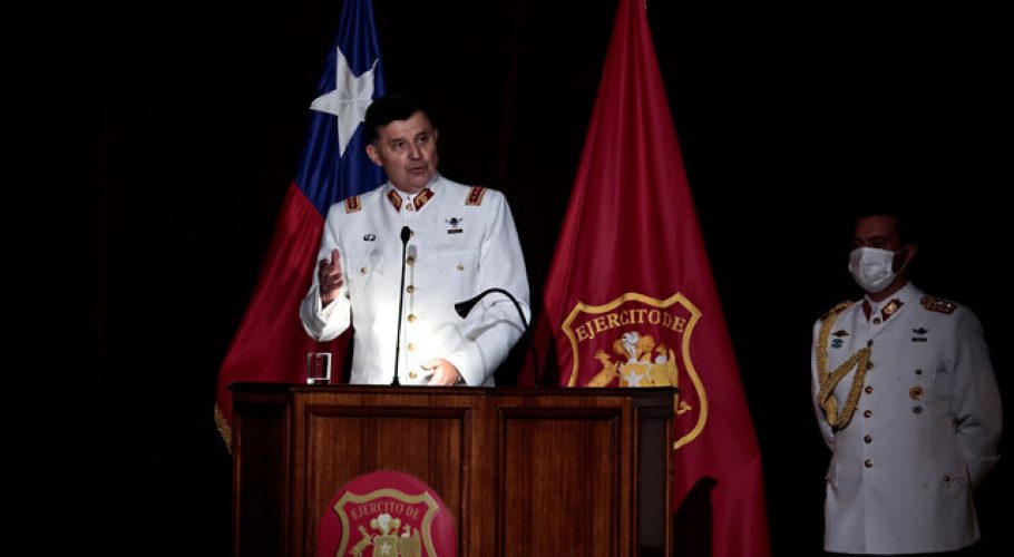 Presidente Piñera aceptó la renuncia del general Ricardo Martínez