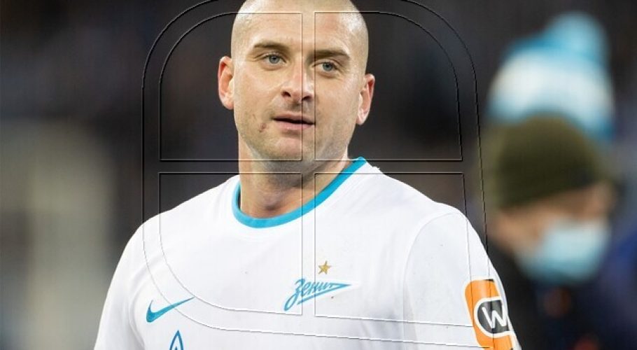 Ucraniano Rakitskiy deja el Zenit ruso tras solicitar la rescisión del contrato