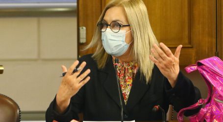 Jiles por Siches: “Tiene muchísimo más valor que toda la derecha aquí junta”