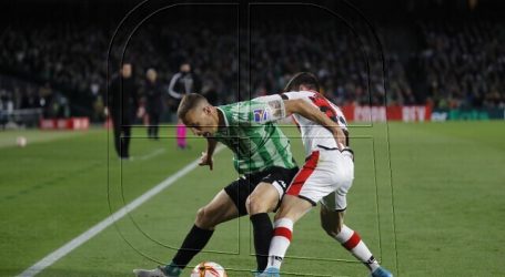 Copa del Rey: El Betis con Bravo de titular avanzó a la final contra Valencia