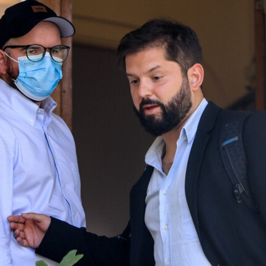 Boric fija topes de sueldo e instaura restricción para contratación de parientes