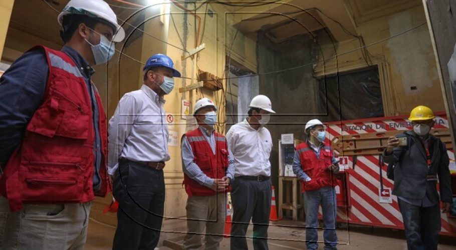 MOP supervisa trabajos de recuperación del edificio de la Intendencia del Maule