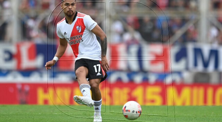 Argentina: Paulo Díaz le dio de cabeza el triunfo a River sobre San Lorenzo
