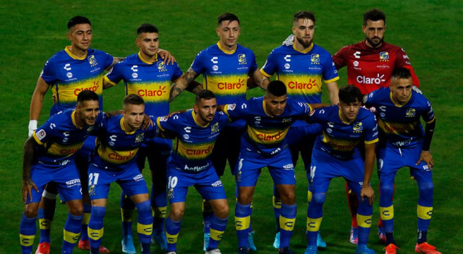 Estudiantes de La Plata tiene una baja de última hora para enfrentar a Everton