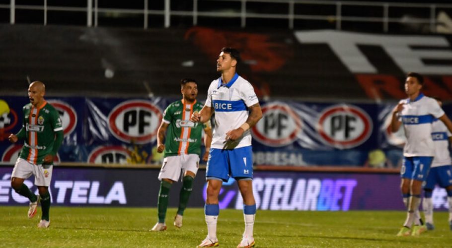 La UC no pudo recuperar el liderato al caer ante Cobresal en El Salvador