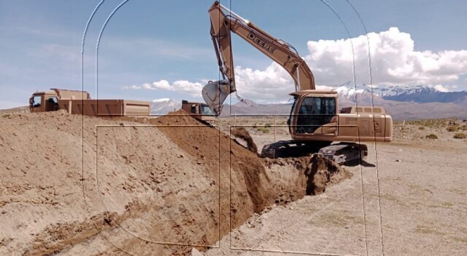 Iniciaron trabajos para construir nueva zanja en Colchane