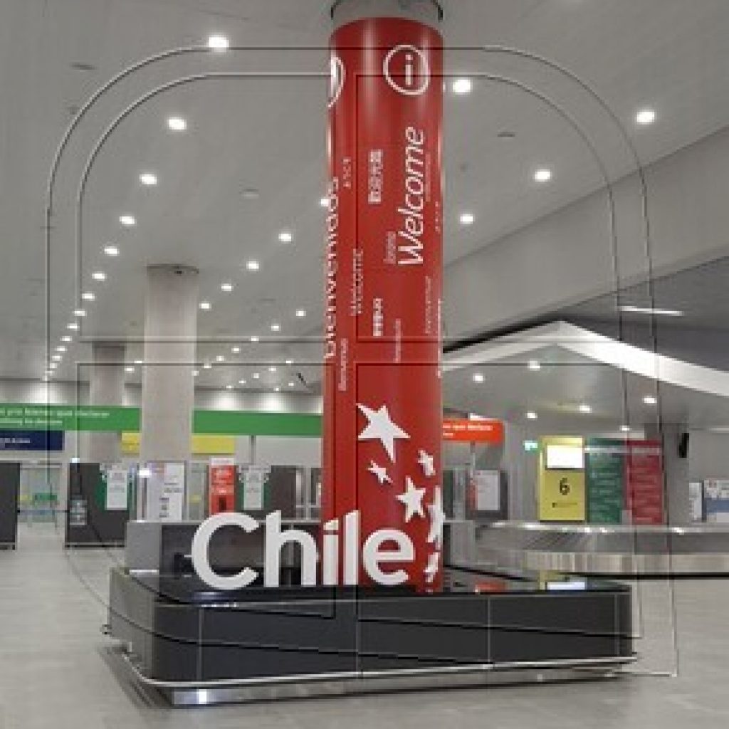 Inauguran punto de información turística en terminal internacional de aeropuerto