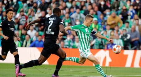 Europa League: Bravo no pudo evitar derrota del Betis ante Eintracht Frankfurt