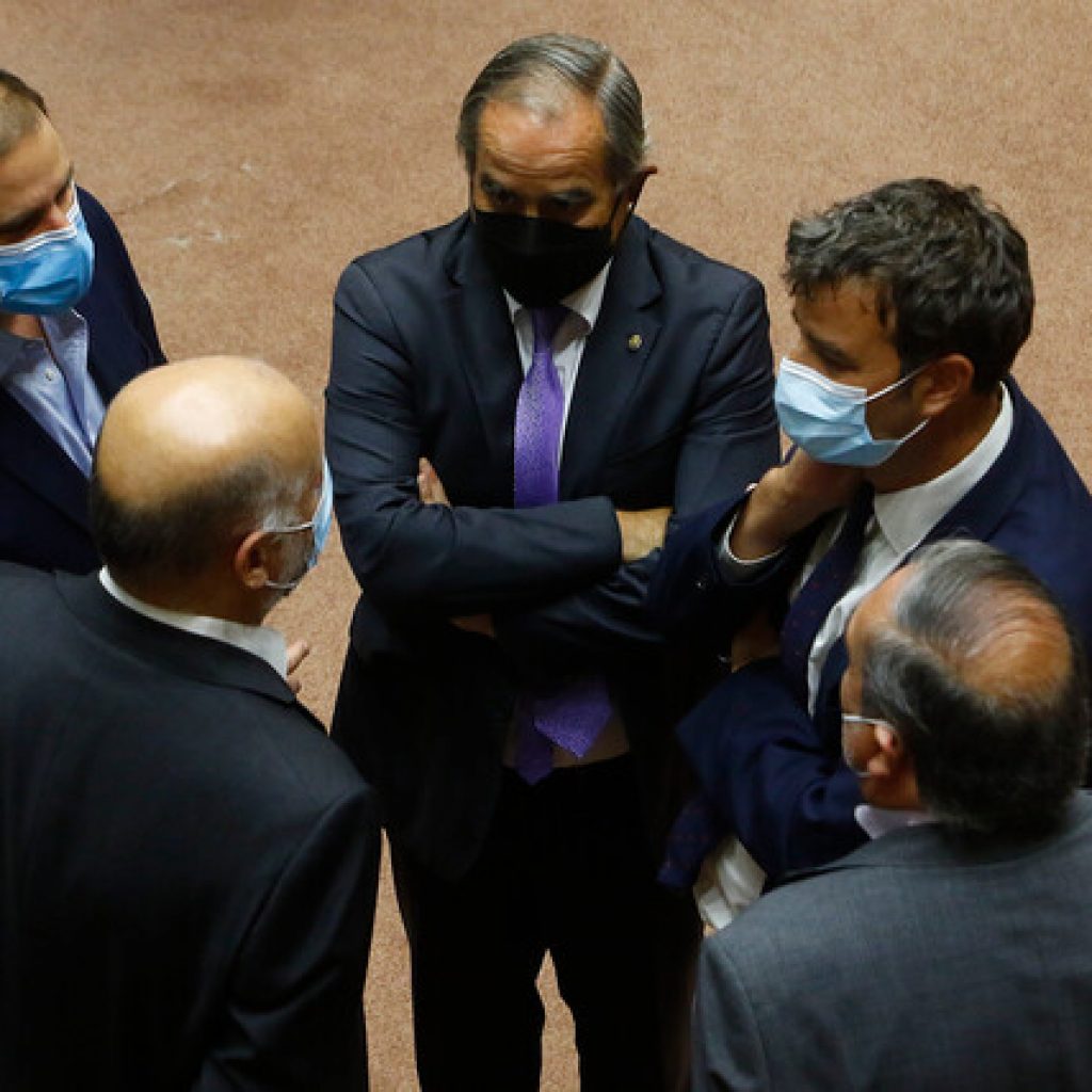 Álvaro Elizalde fue elegido como nuevo presidente del Senado