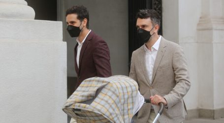 Presidente Piñera recibe en La Moneda al primer matrimonio igualitario del país