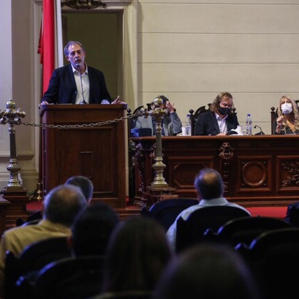 Senado presentó el libro “Chile tiene Futuro, desde sus territorios”