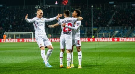 Europa League: Charles Aránguiz marcó en derrota del Leverkusen ante Atalanta