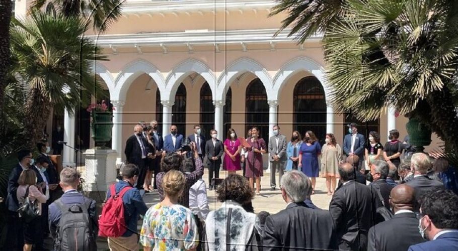 Ripamonti recibió a delegaciones internacionales que fueron al cambio de mando