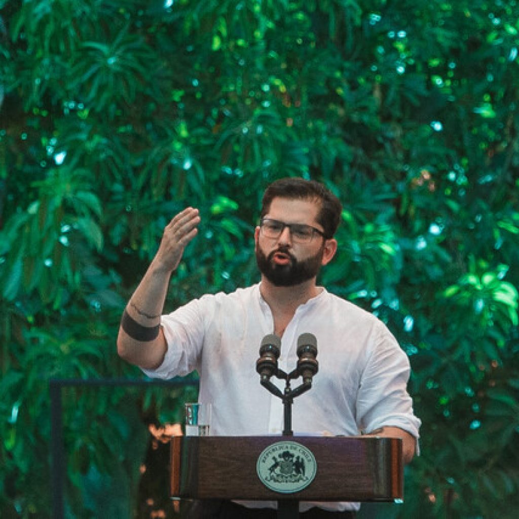 Presidente Boric no descartó indultar a presos del estallido social