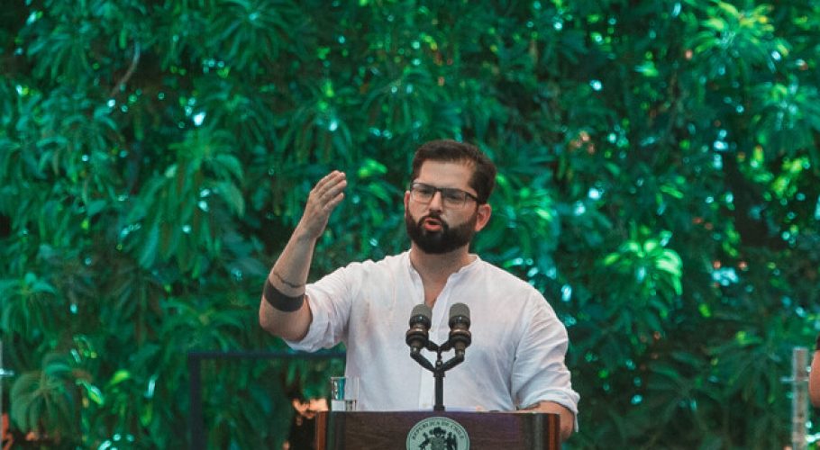 Presidente Boric no descartó indultar a presos del estallido social