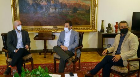 Mesa de la Cámara afina detalles de itinerario legislativo con ministro Jackson