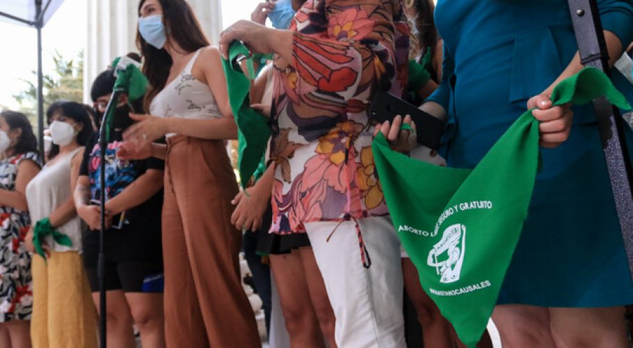 Iglesia Católica reacciona a la aprobación del derecho al aborto en la CC