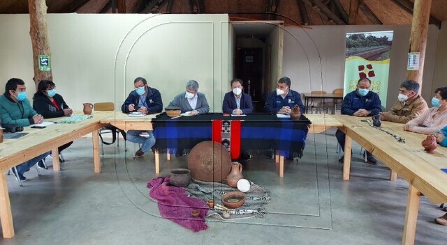 Ministro García se reúne con comités de agua potable rural en La Araucanía