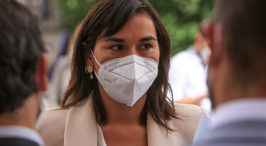 Ministra del Interior dio positivo a COVID-19