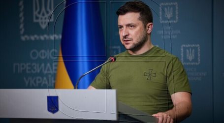 Zelenski amplía otros 30 días el estado de ley marcial en Ucrania