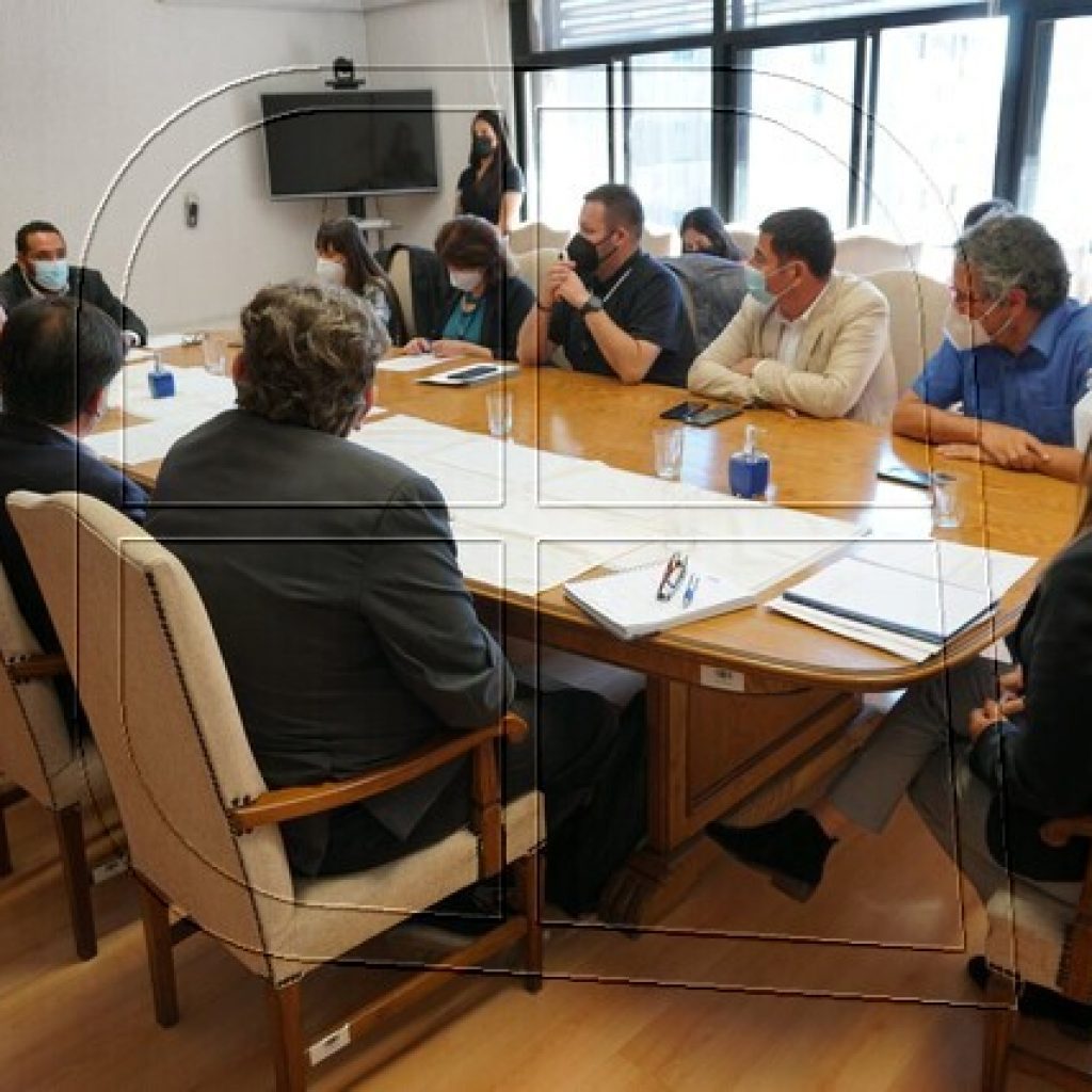 ACHM junto al Mineduc instalan mesa de trabajo para fortalecer matrículas